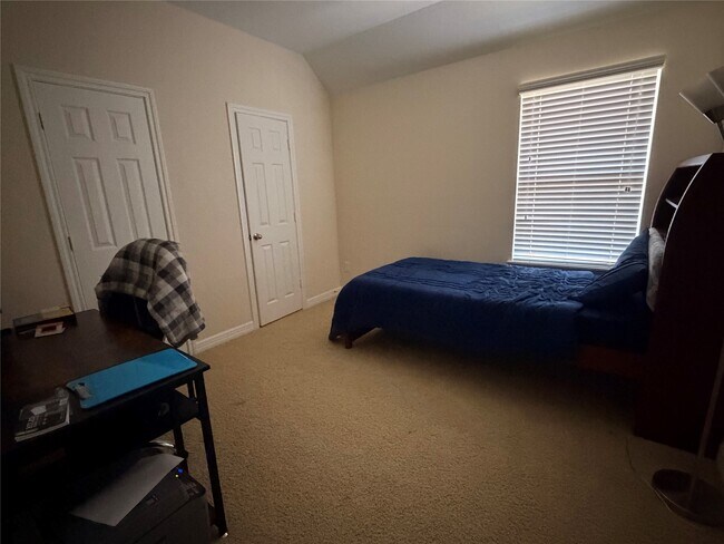 Building Photo - 4139 Scenic Valley Ln
