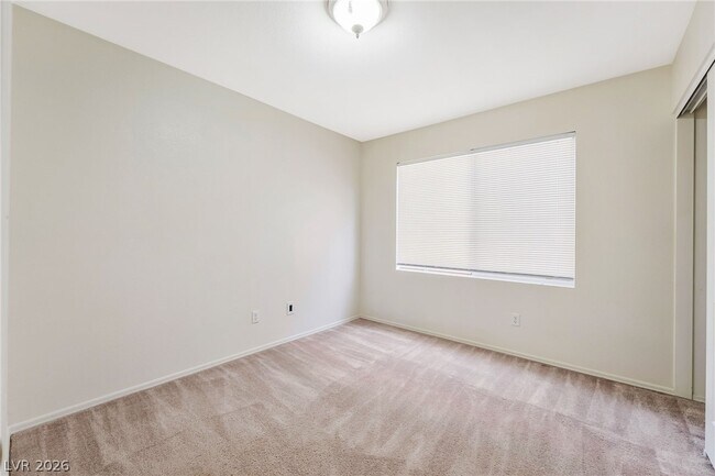 Building Photo - 9888 Sparrow Ridge Ave