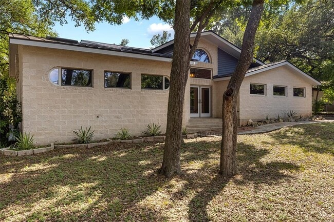 Building Photo - 2101 Mimosa Dr