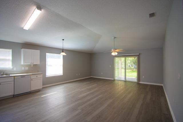 Building Photo - 6 Ponderosa Ln