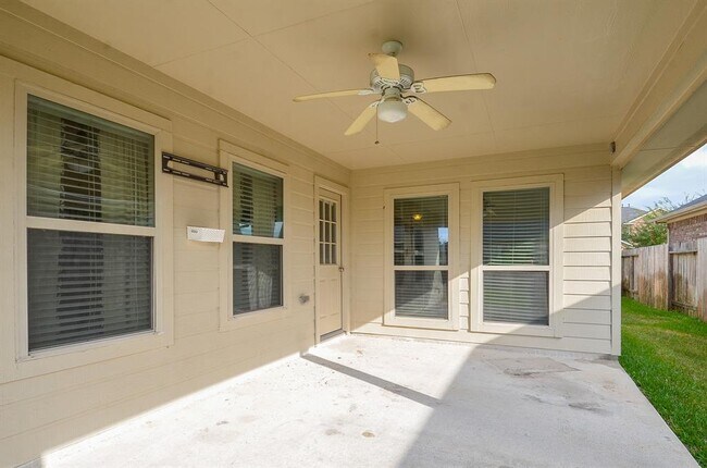 Building Photo - 21519 Crainfeld Dr
