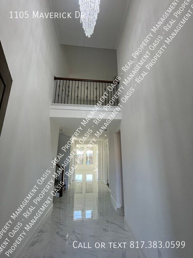 Building Photo - 1105 Maverick Dr