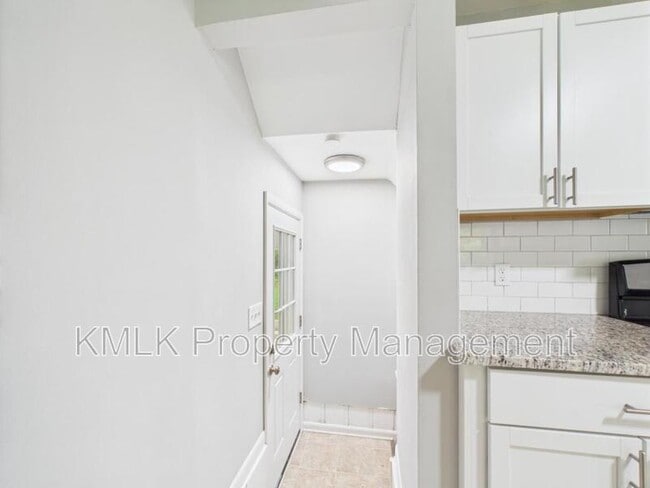 Building Photo - 2644 Kilgore St