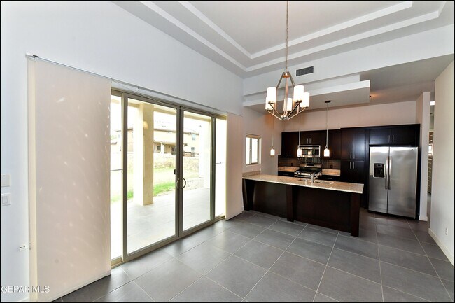 Building Photo - 5973 Cartagena Cir