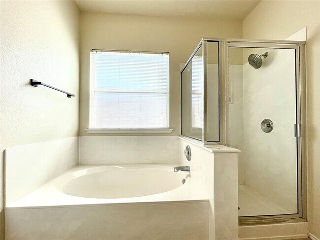 Building Photo - 508 Emma Rose Trail