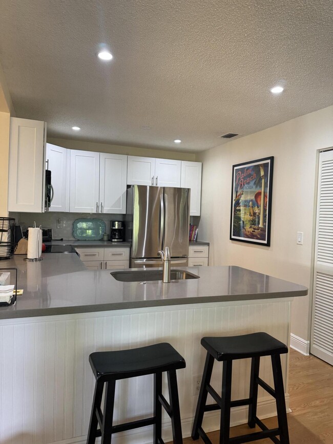 Building Photo - 108 Ocean Dunes Cir