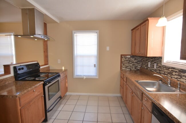 Building Photo - 2382 Travis Pines Dr