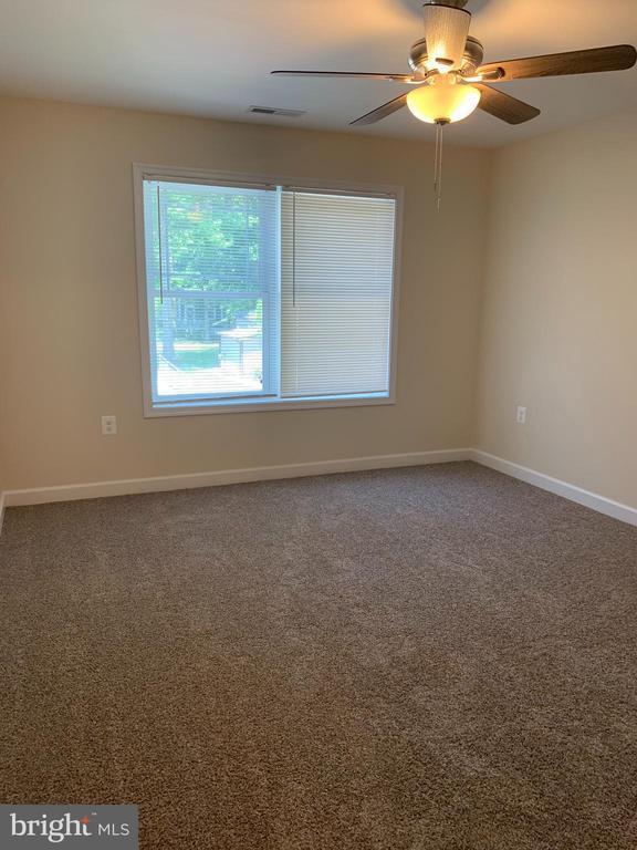 Building Photo - 8927 Erie Ave