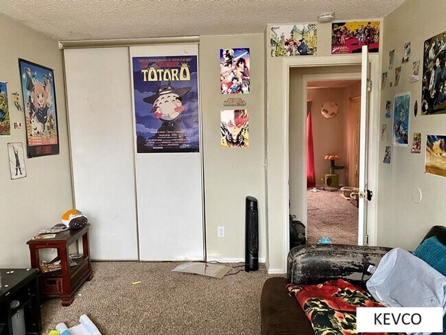 Building Photo - Large Home with Excellent Backyard and Patio