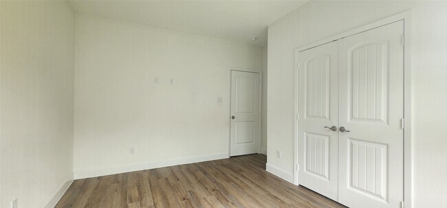 Building Photo - 452 N Cattle Dr