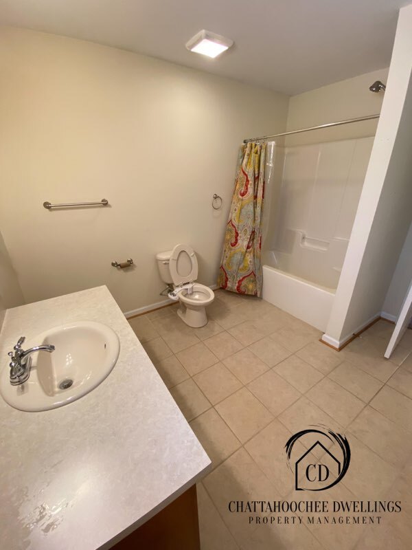 Building Photo - 322 Wright Oaks Ct