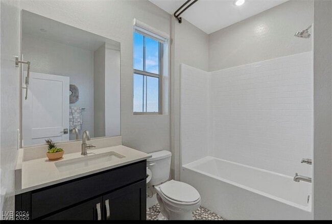 Building Photo - 2518 Veronella St