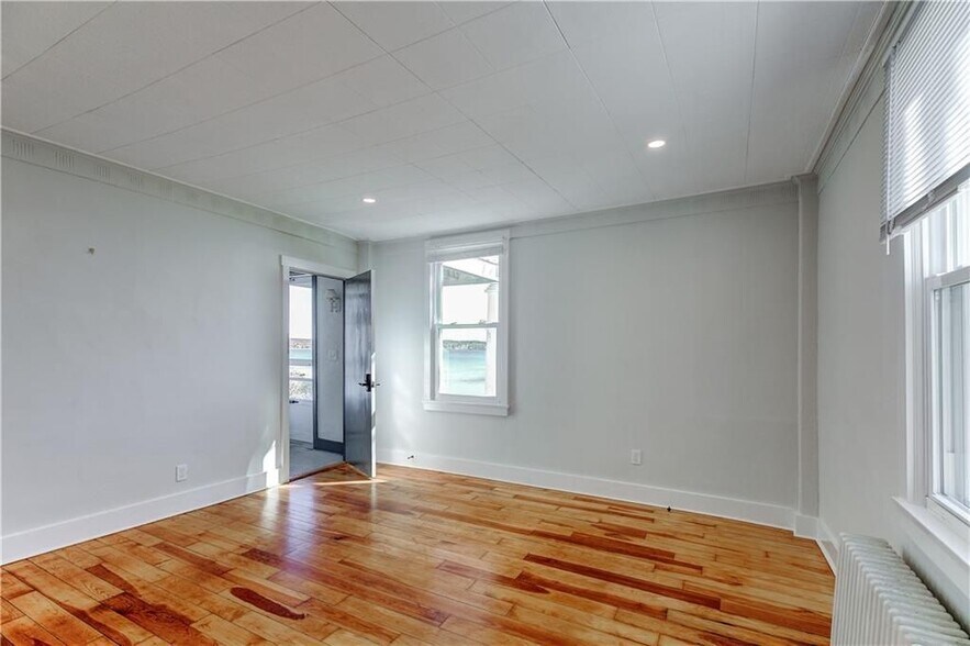 Building Photo - 38 Morningside Ln