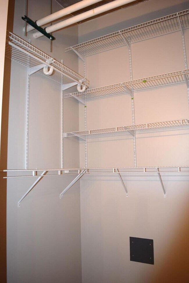 Building Photo - South Loop Chicago 1 Bed 1 Bath Apartment