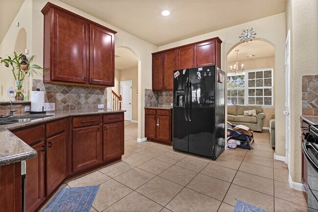 Building Photo - 9981 Stone Creek Ln
