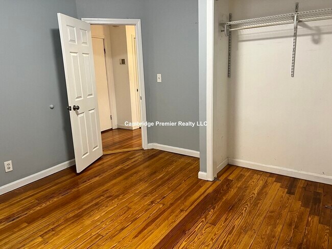 Building Photo - 157 Walden St