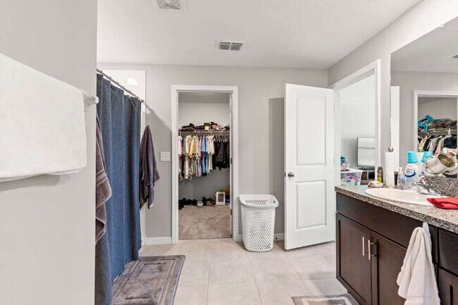Building Photo - Like New Home For Rent In Creek Preserve!