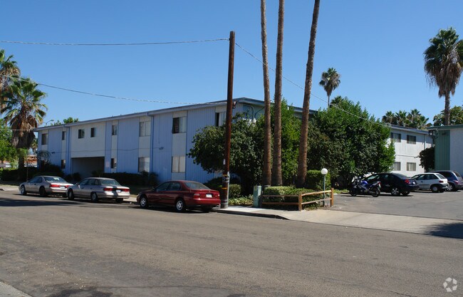 Building Photo - Courtyard Villas