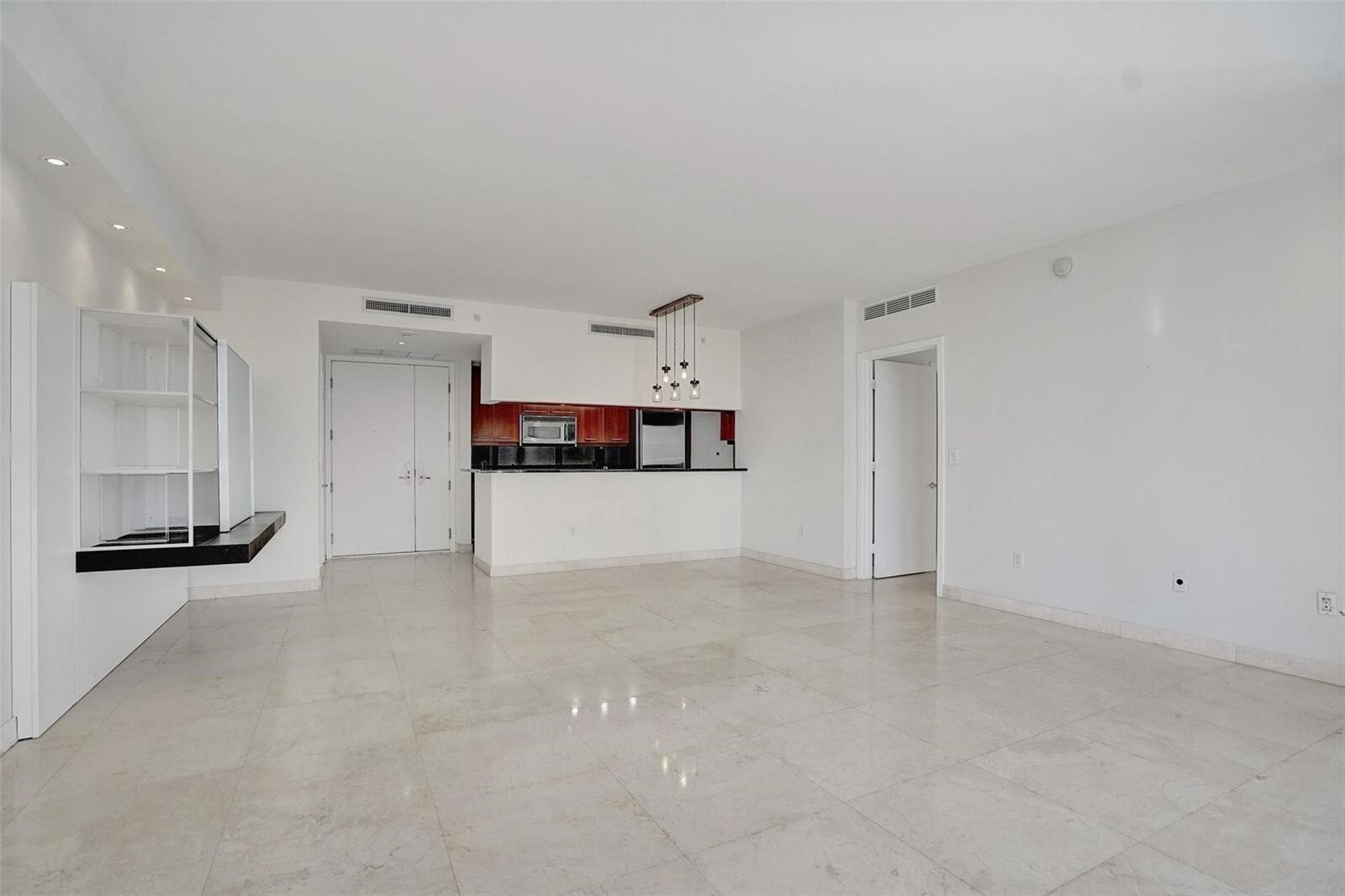 Building Photo - 901 Brickell Key Blvd