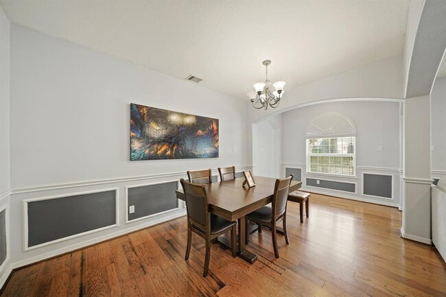 Building Photo - 6426 E Linpar Ct