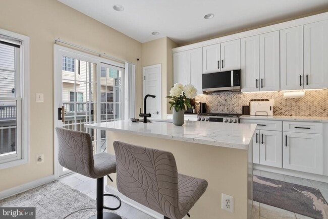 Building Photo - 8814 Hunting Lodge Ct