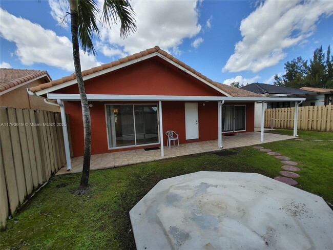 Building Photo - 1137 NW 128th Pl