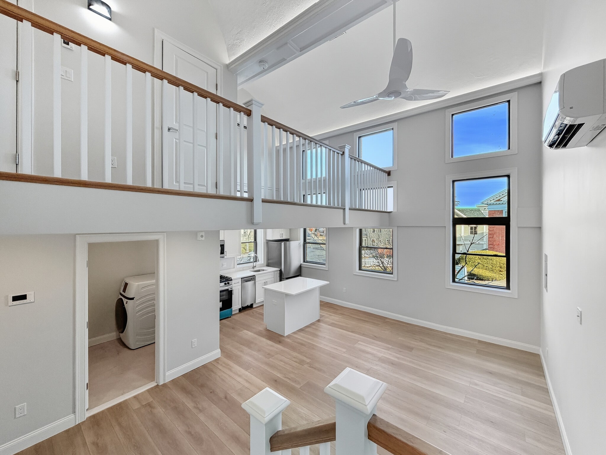 Building Photo - 220 Winthrop St