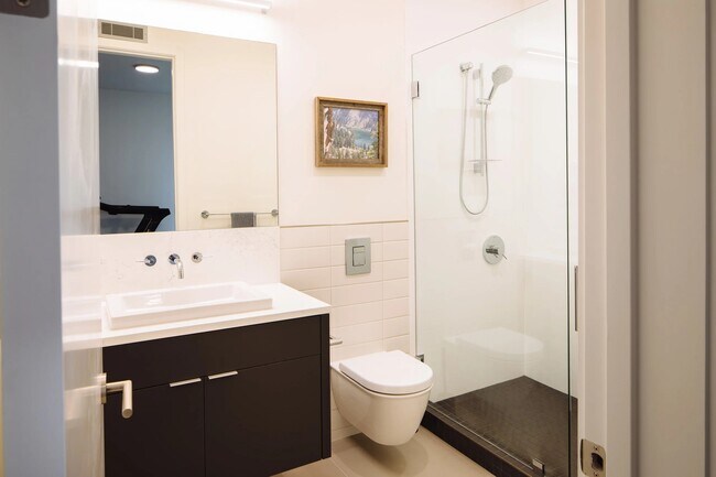 Building Photo - 3813 Sedgemoore Dr