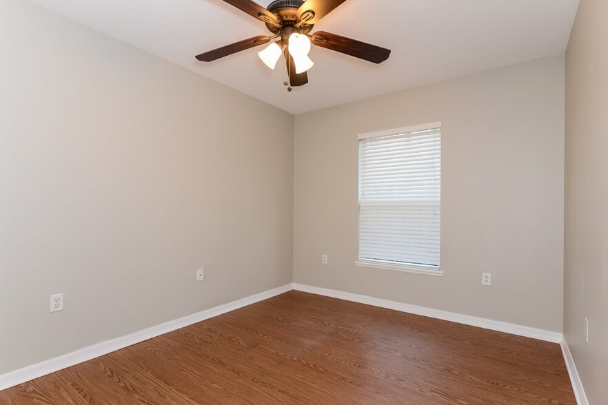 Building Photo - 17036 Lixberry Way