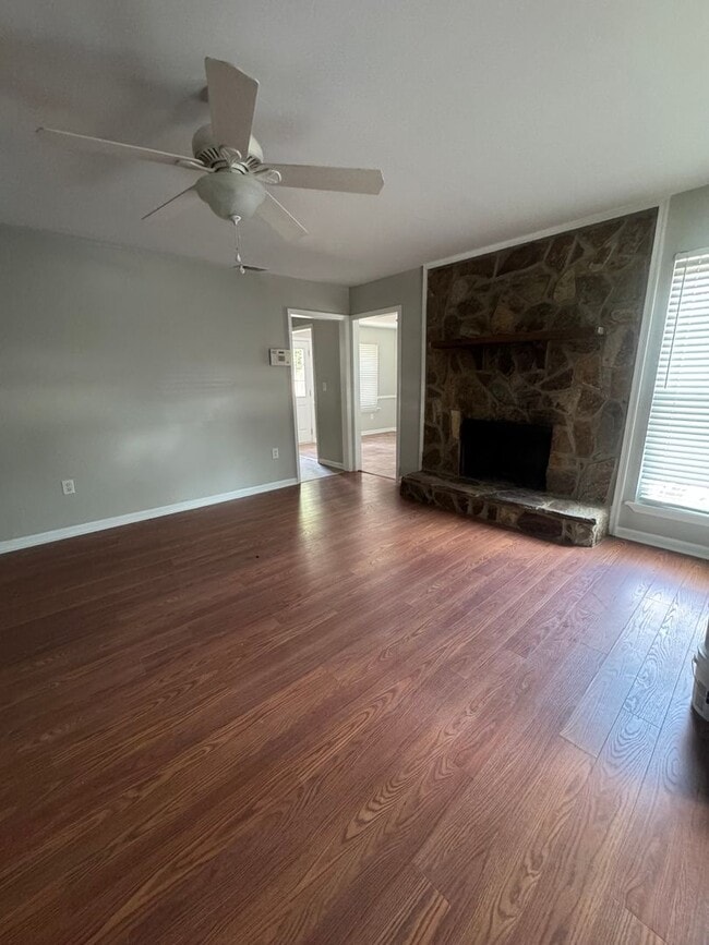 Building Photo - Cul-de-Sac Gem in Evans with New Carpet, Fresh Paint & Spacious Yard
