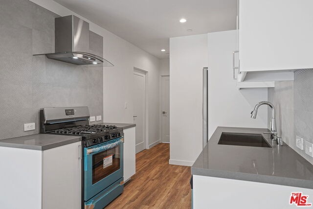 Building Photo - 1166 Cochran Ave