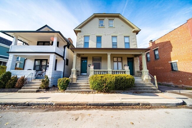 Primary Photo - 1153 Jaeger St