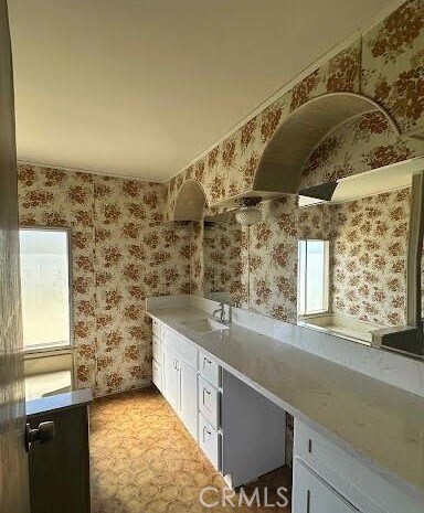 Building Photo - 21180 Mazie Ave