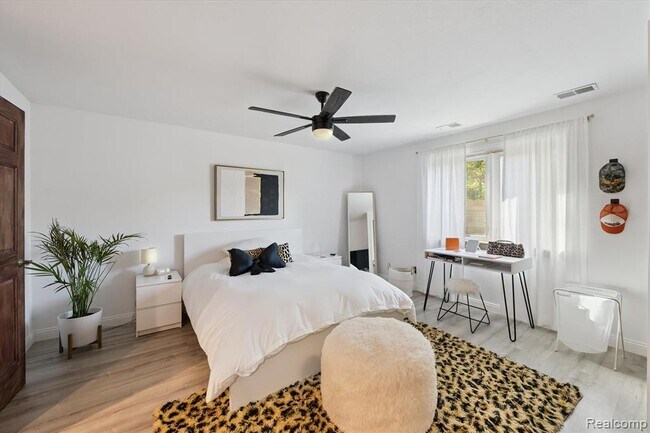 Building Photo - 4565 Katherina Z Pl