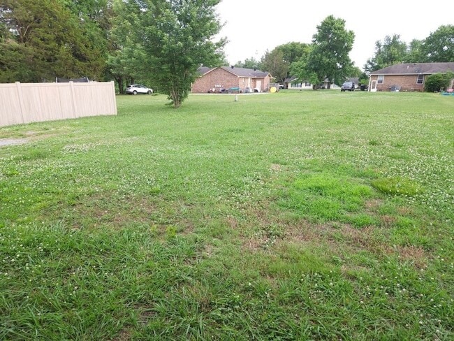 Building Photo - 340 Creekwood Ct