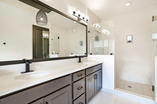 Building Photo - 6151 Yerba Buena Ct