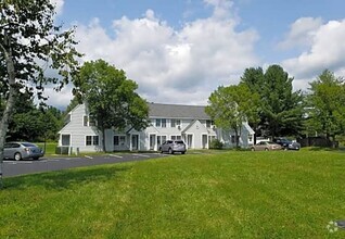 Building Photo - Renovated 1 Bedroom Apartment in Rochester...