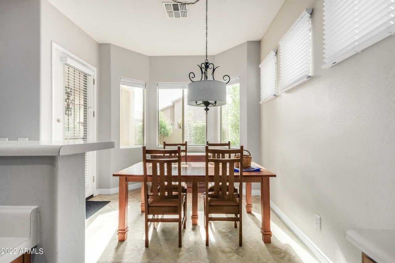 Dining room - 10433 W Carlota Ln