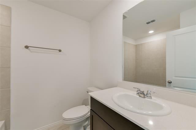 Building Photo - 340 Dry Cyn Wy