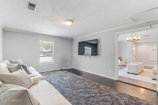 Building Photo - 106 Piney Ridge Rd