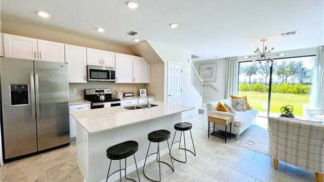 Building Photo - 14297 Oviedo Pl