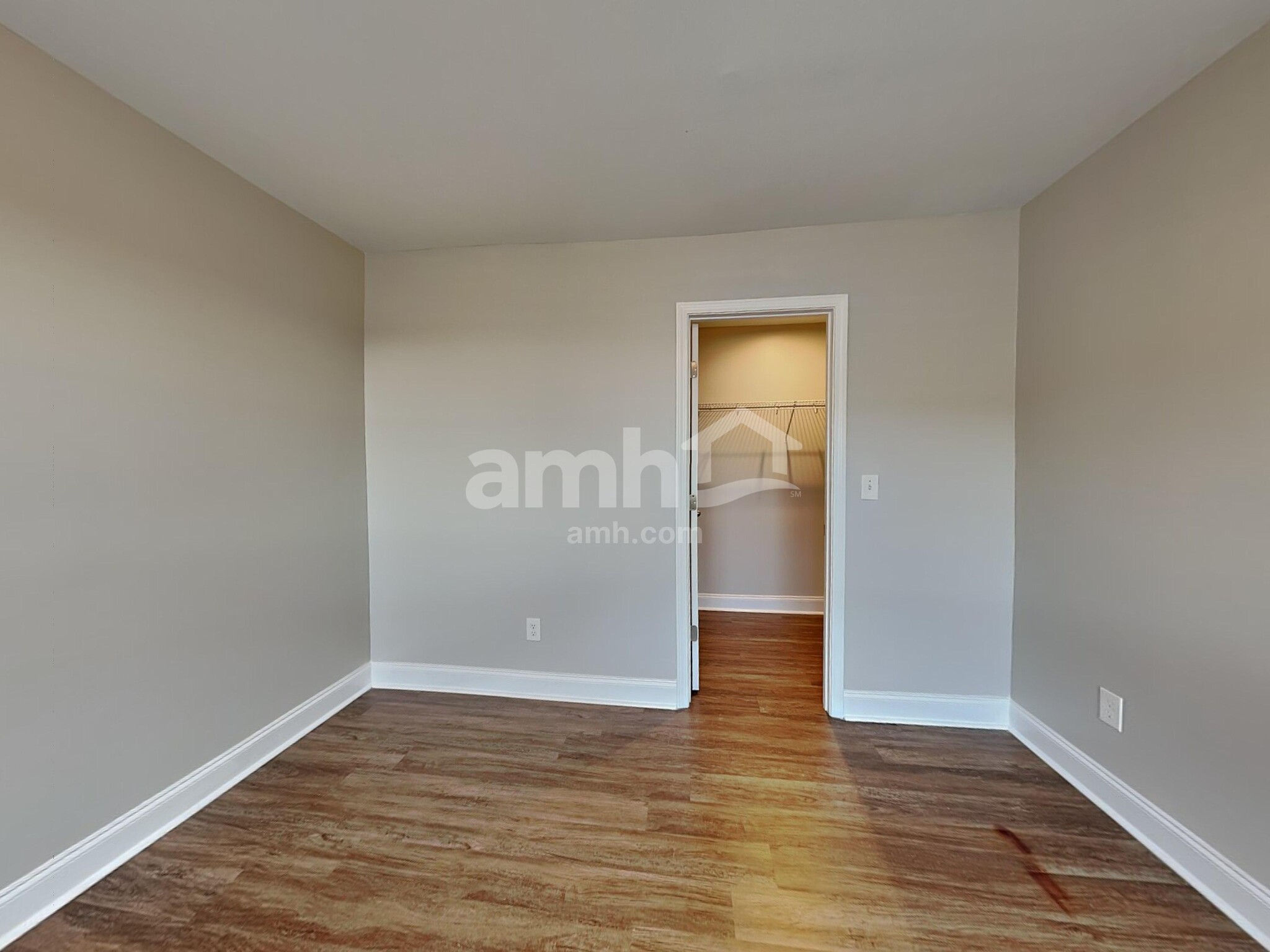 Building Photo - 5340 Tupelo St