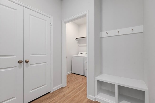 Building Photo - 9552 Caney Trails Rd