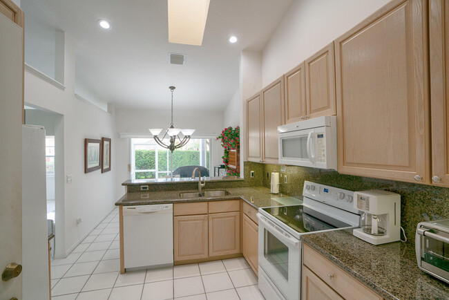 Building Photo - 17221 Boca Club Blvd