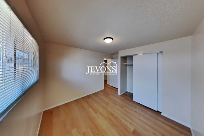 Building Photo - 404 S 81st Ave