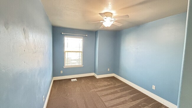 Building Photo - Kaylee Ct