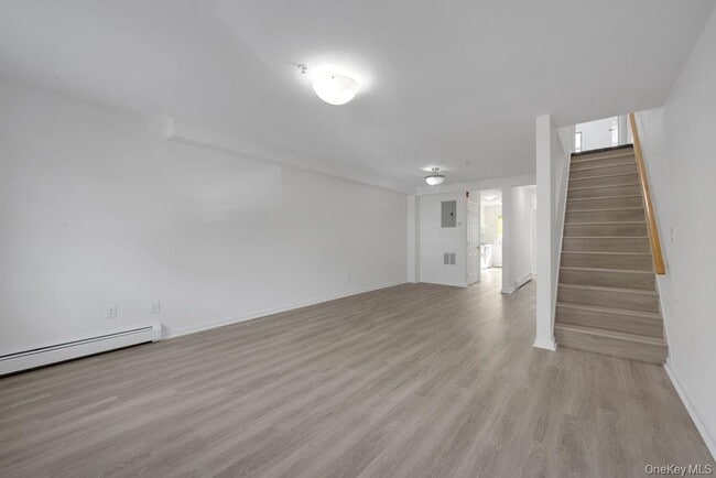 Building Photo - 38 Beekman Ave