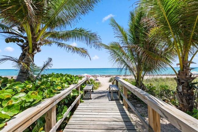 Building Photo - 246 Merrain Rd