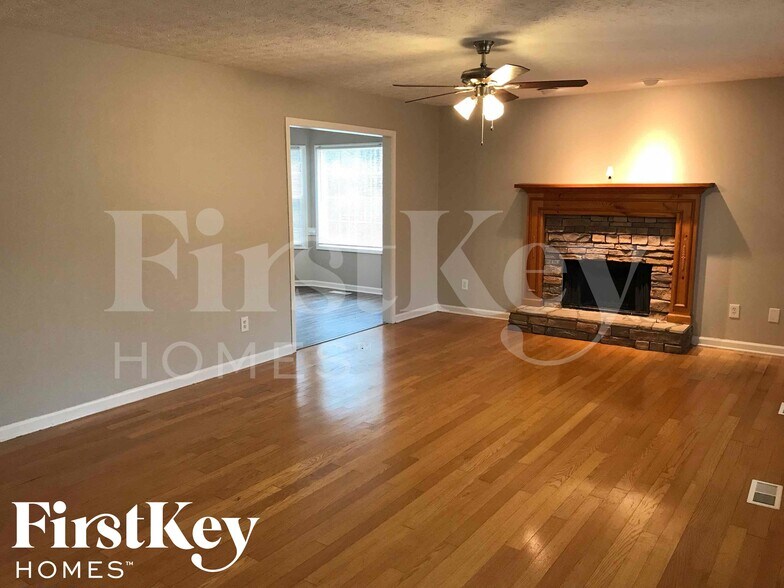 Building Photo - 35 Riverbend Trail