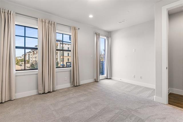 Building Photo - 2800 Lakeside Pkwy